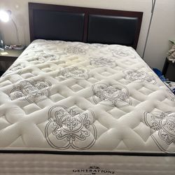 Queen Size Bed With Luxury Mattress 