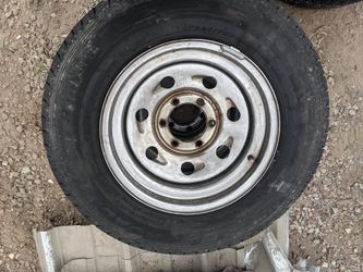 4 Rines 16.   Pacer Con Tapa    /   /     /Con 2 Llantas  De.     225/70 R16  Y.   ( 2 )De 225/75 R16 De 6 Birlos