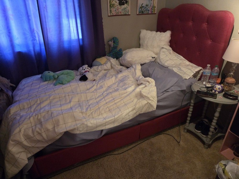 Tufted Pink Bed Frame Twin Size