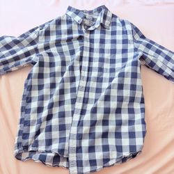 Black and white checkered flannel size L
