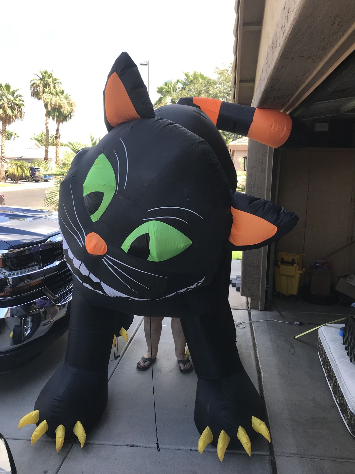 7 foot tall by 8 foot long Halloween inflatable cat with moving head - broken zipper easily to repair