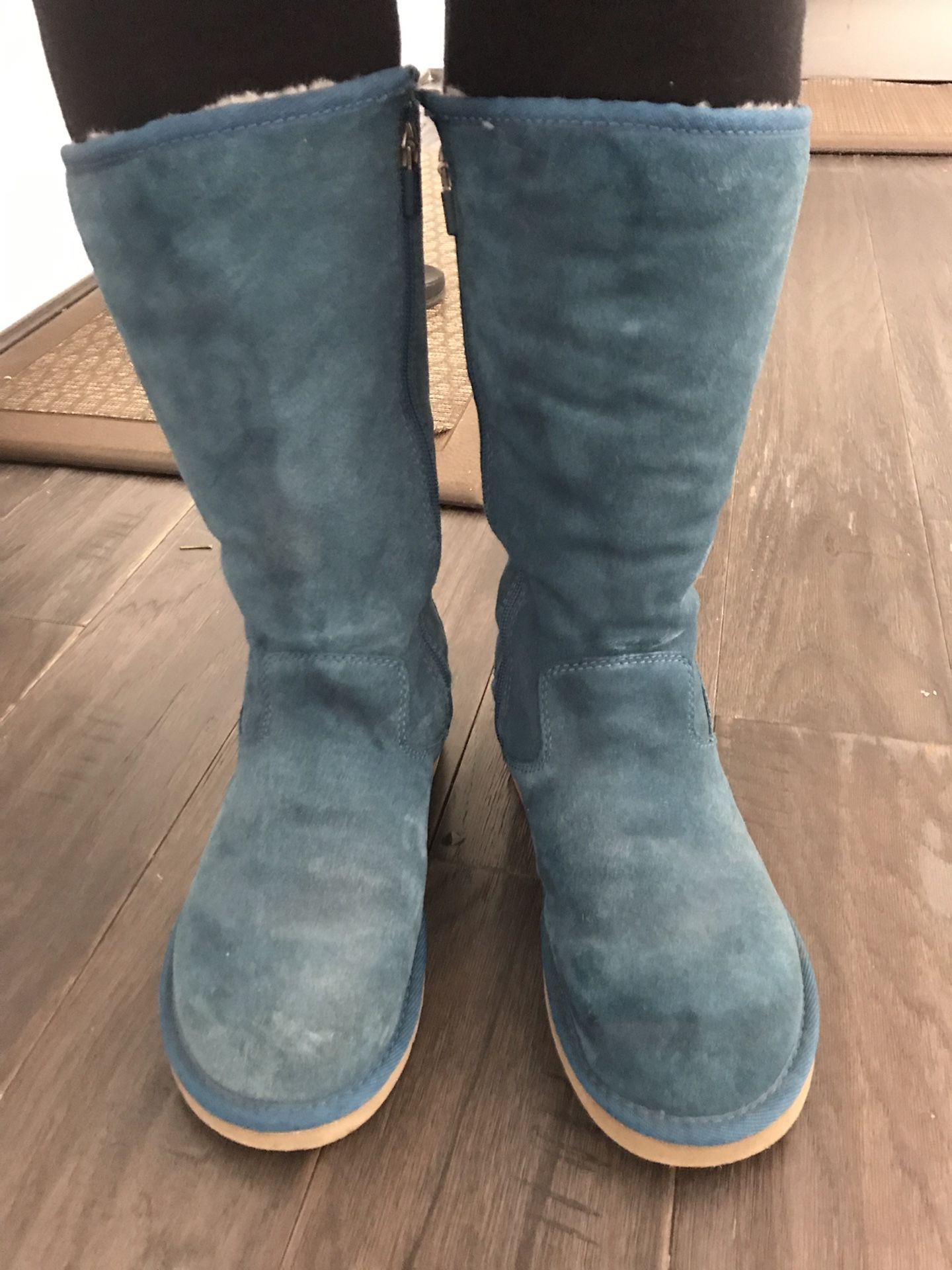 Ugg boots Women’s sz 6