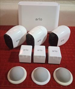 Arlo Pro 2 Security Cameras Set indoor/outdoor