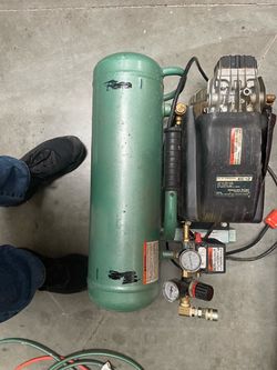 Hitachi air compressor