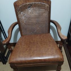 MID CENTURY ARM CHAIR 