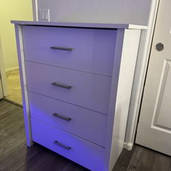 White 4 Drawer Dresser
