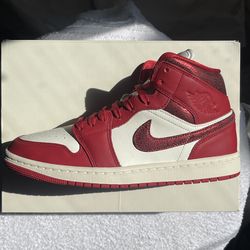 Air Jordan 1 Mid SE Varsity Red/Sail Leather Authentic Women’s Size 10 New W/Box