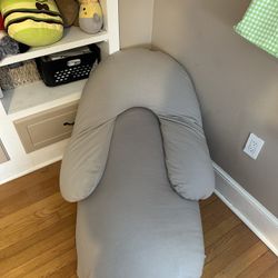Moon Pod lounge seat 