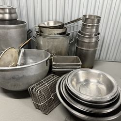 Mix Of Commercial Pots, Bowls, Etc