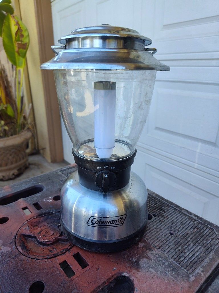 Coleman Battery Lantern