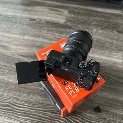 New Sony A7c Full-Frame Mirrorless Camera 