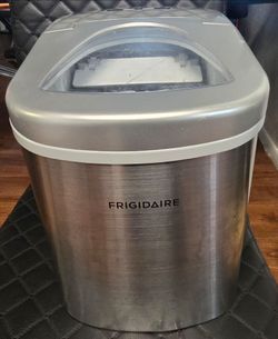 Frigidaire Countertop Ice Maker