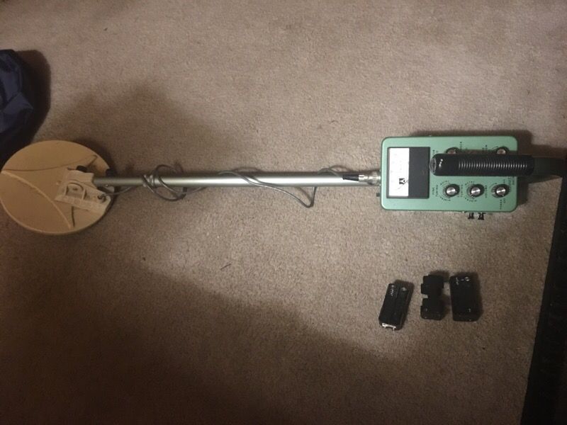 Vintage compass professional Yukon 778 metal detector