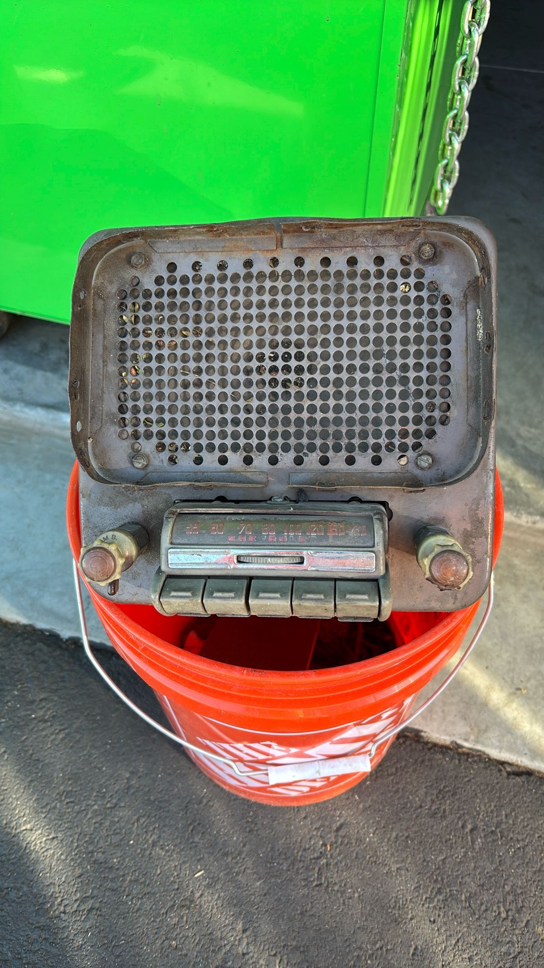 1941 Chevy deluxe car stereo