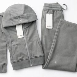 Lululemon Scuba Set