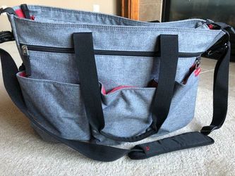 Skip & Hop diaper bag w changing pad