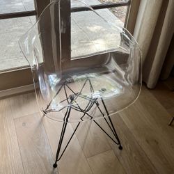 MCM Clear Acrylic Ghost Chair