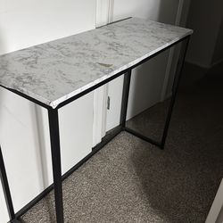 Console/entry table