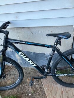GIANT MOUNTAIN BIKE