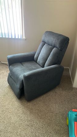 living spaces recliner