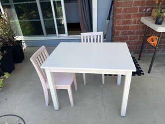 Pottery Barn kids table