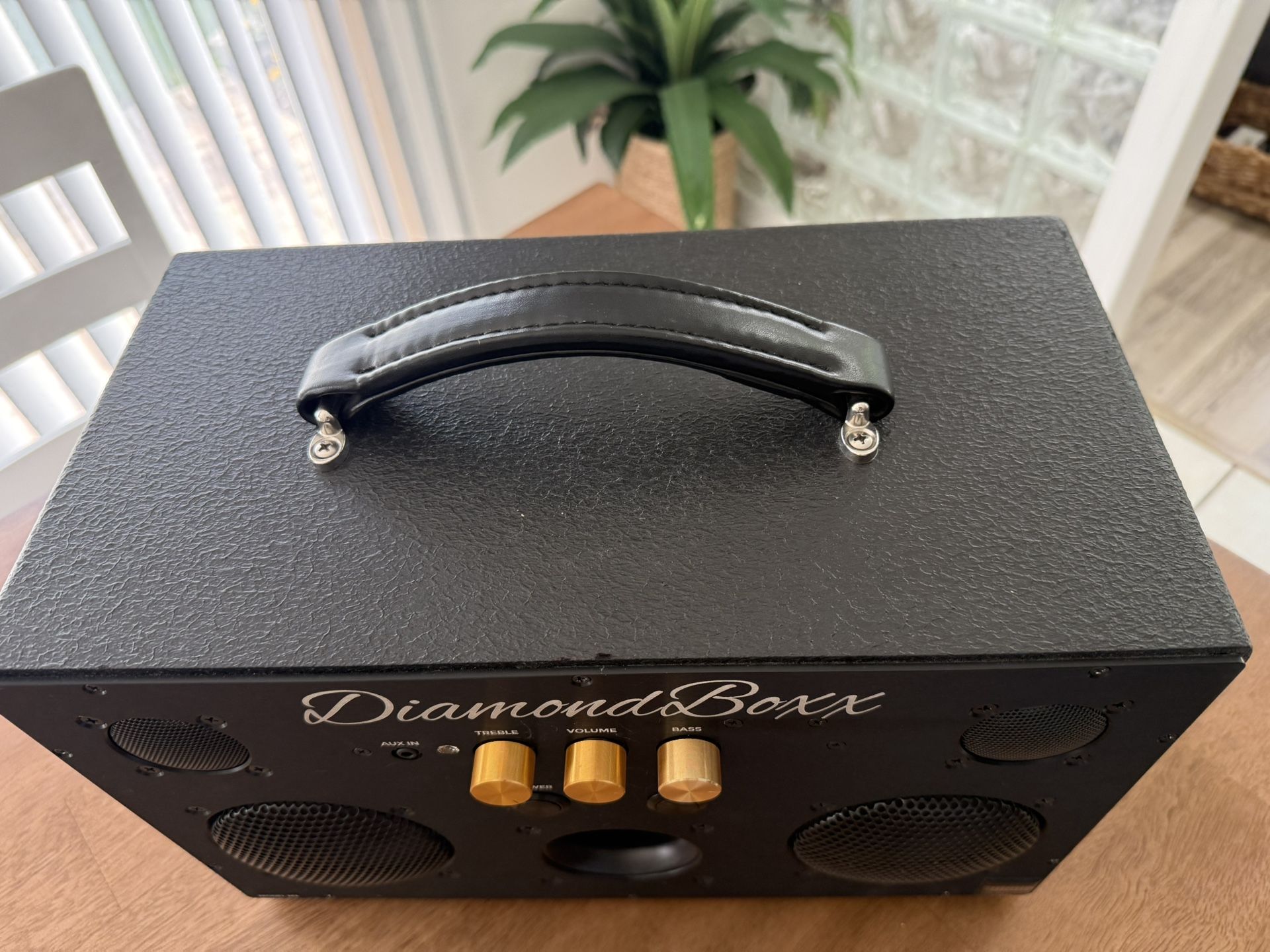 DiamondBoxx M3 Bluetooth Speaker