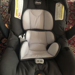 Baby Infant Car Seat Chicco KeyFit30 With Cover