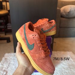 Nike Dunk Low SB Burnt Sunrise