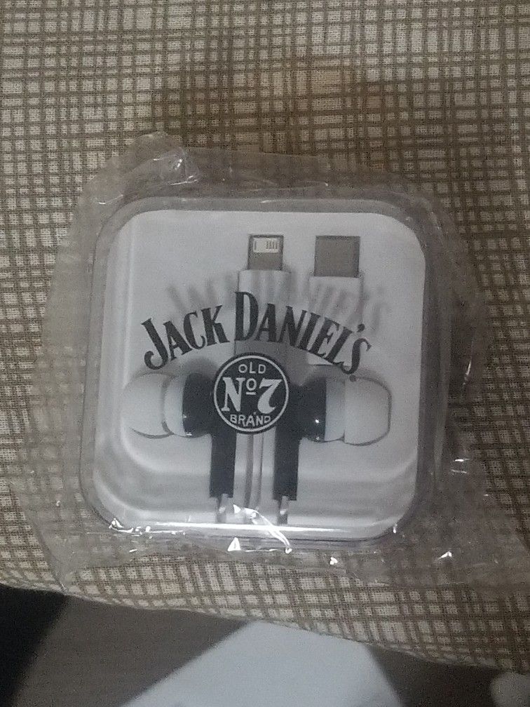 Jack Daniels wired/wireless earbuds