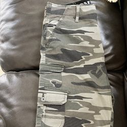 New Short Size 32