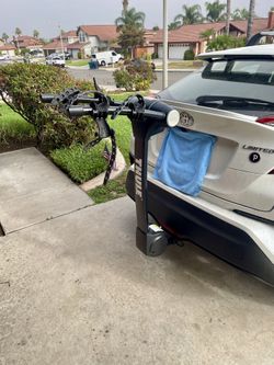 Thule Apex 2 Bike Tilt Down Hitch Rack