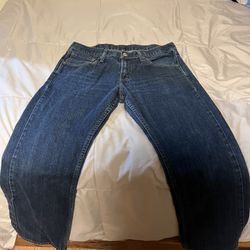 Levi’s 527