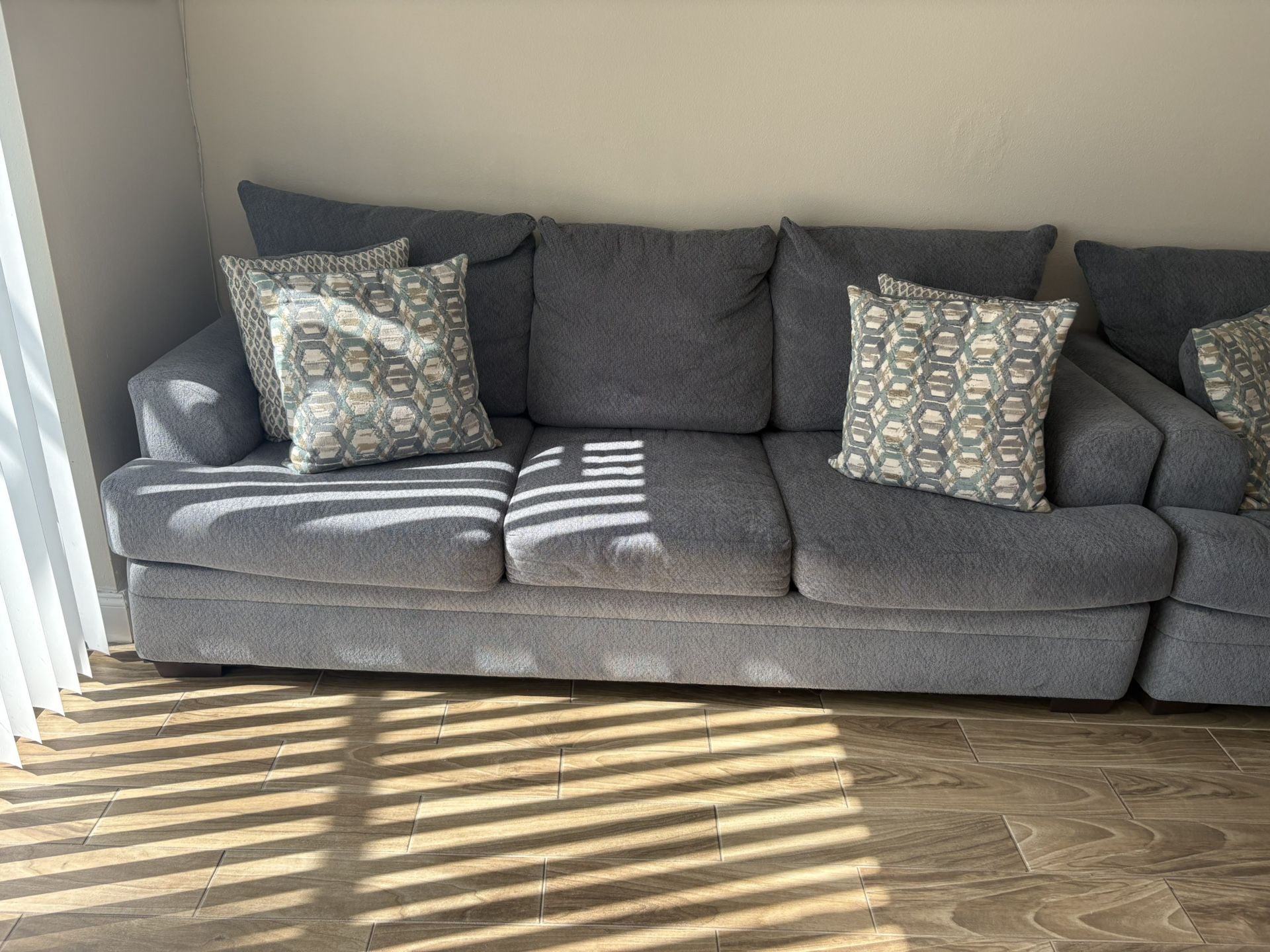 Sofa set