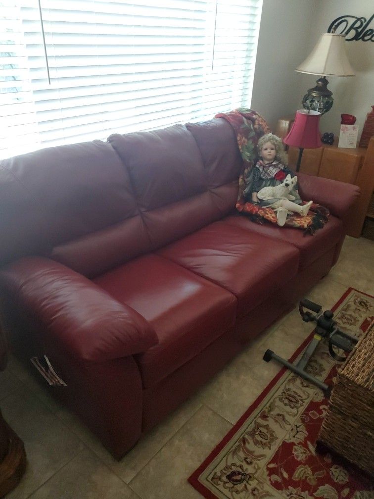R&D Leather Couch