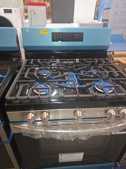 Shop Frigidaire 30 in. 5.1 cu. ft. 5 Burner