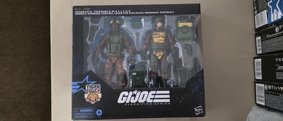 G.I. Joe Classified Series #126 Roadblock, Tripwire & M.A.C.L.E.O.D. Tiger Force