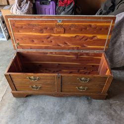 Lane Cedar Hope Chest  44"L x 17"D x 19"H