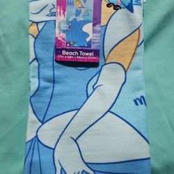 CINDERELLA BEACH TOWEL ⛱️ 