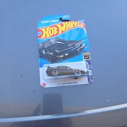 Hot Wheels K.I.T.T. Super Pursuit Mode