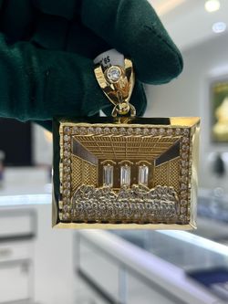 🔥10K GOLD LAST SUPPER PENDANT🔥