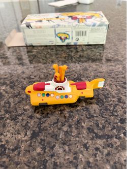 CORGI BEATLES YELLOW SUBMARINE DIE CAST MODEL