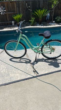 The seven speed beach cruiser, aluminum wheels, quick release C post Shimano gearing and much more