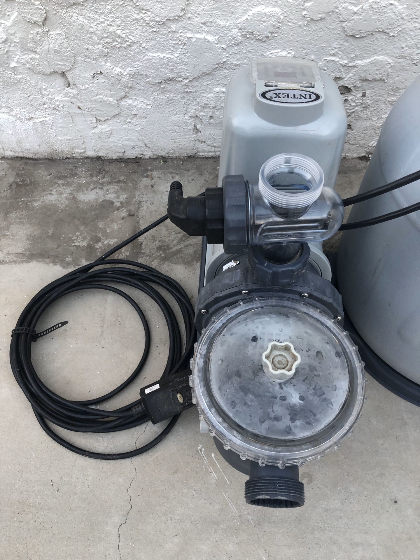 Intex Krystal Clear eco 201101 1500 GPH Sand Filter Pump & Saltwater