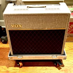 Like New Vox Ac15hwx With Road Case