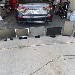 6 Computer Monitors