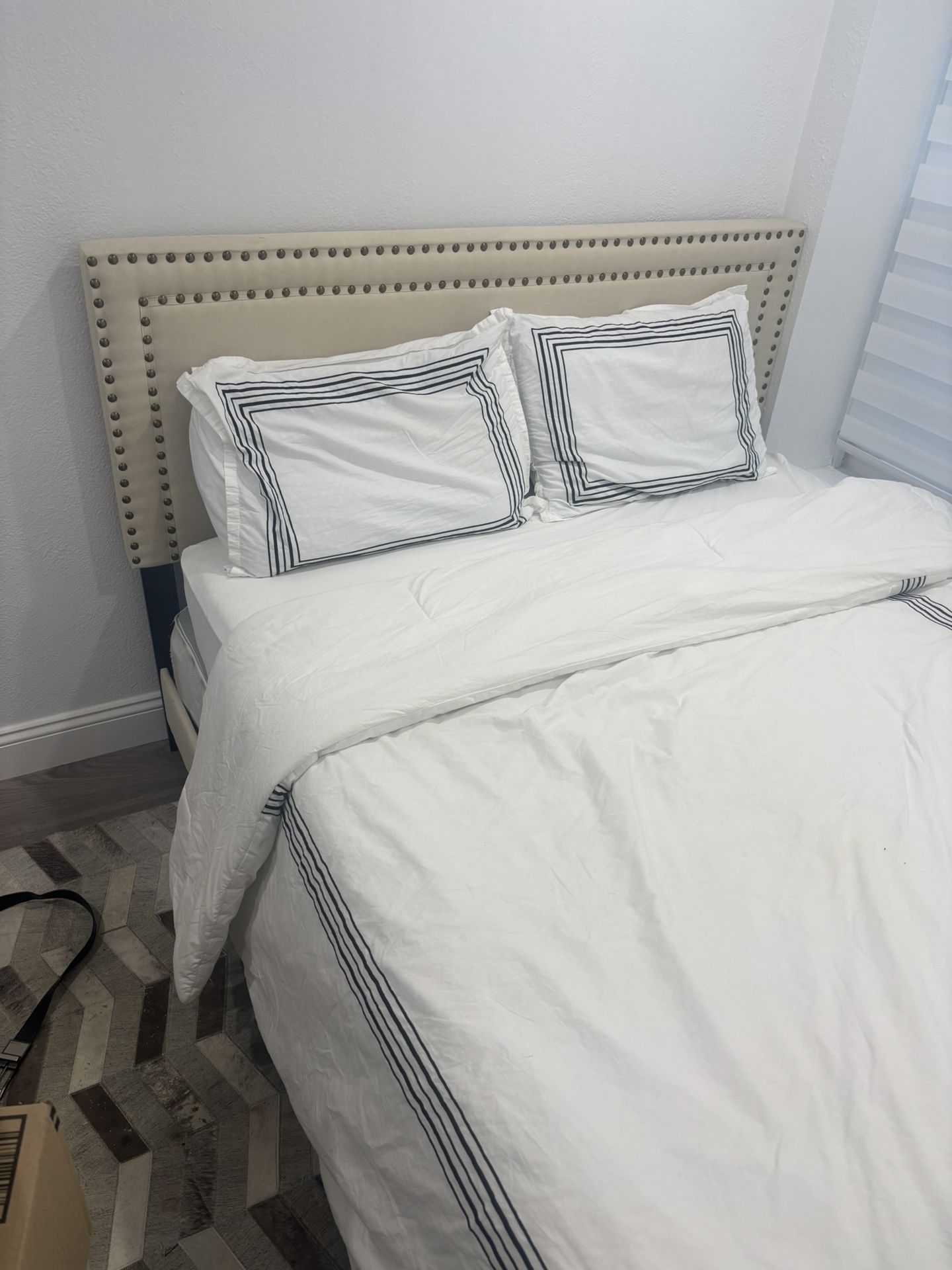 BED FRAME FOR SALE