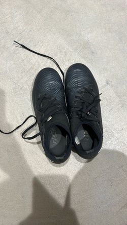 Soccer cleats youth size 5