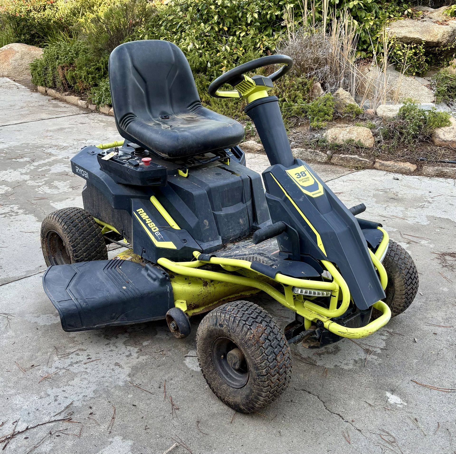 Ryobi Ride On 38” Lawnmower Garden Tractor Rm480ex