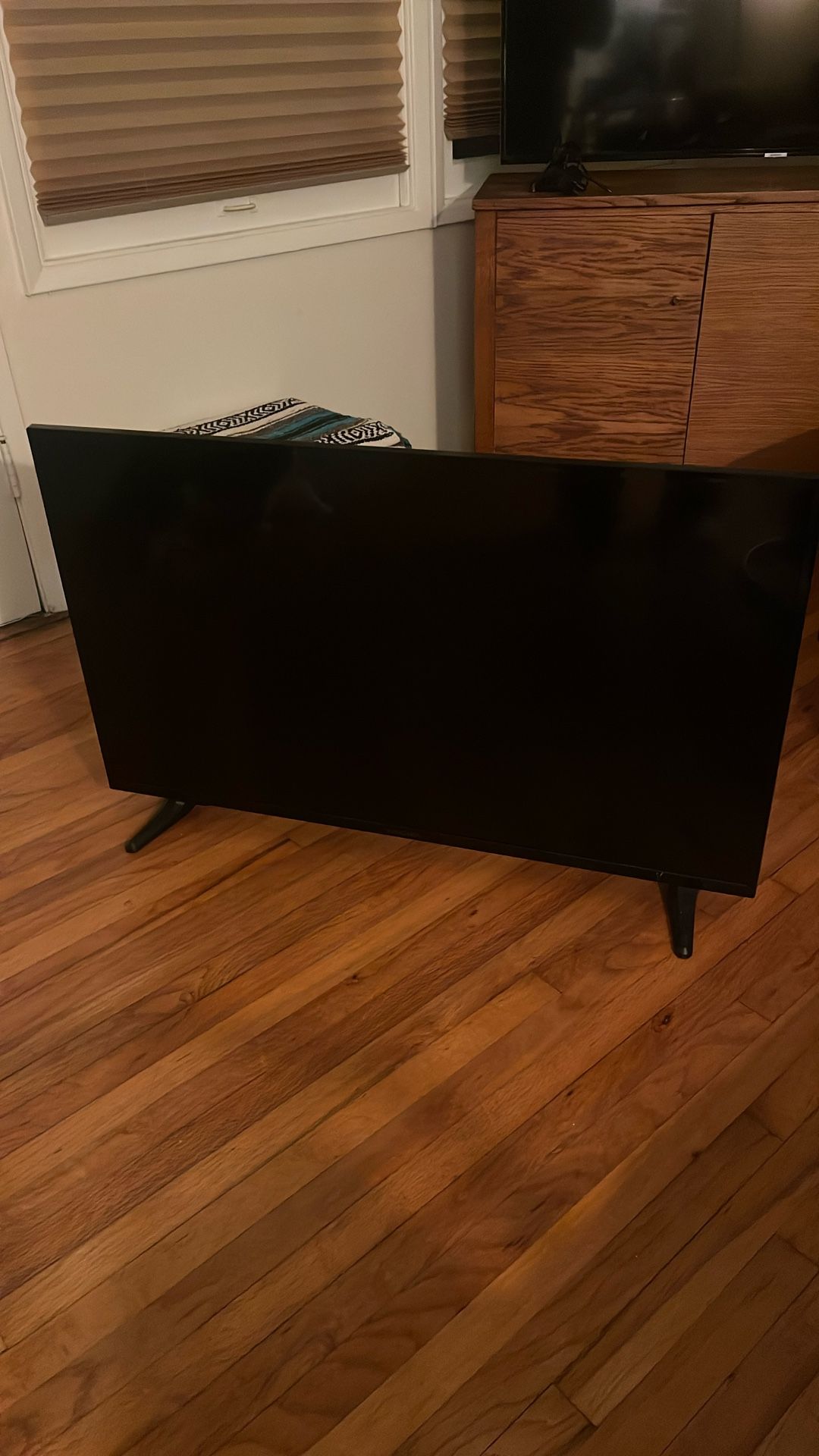 Insignia 38” Smart Fire Tv