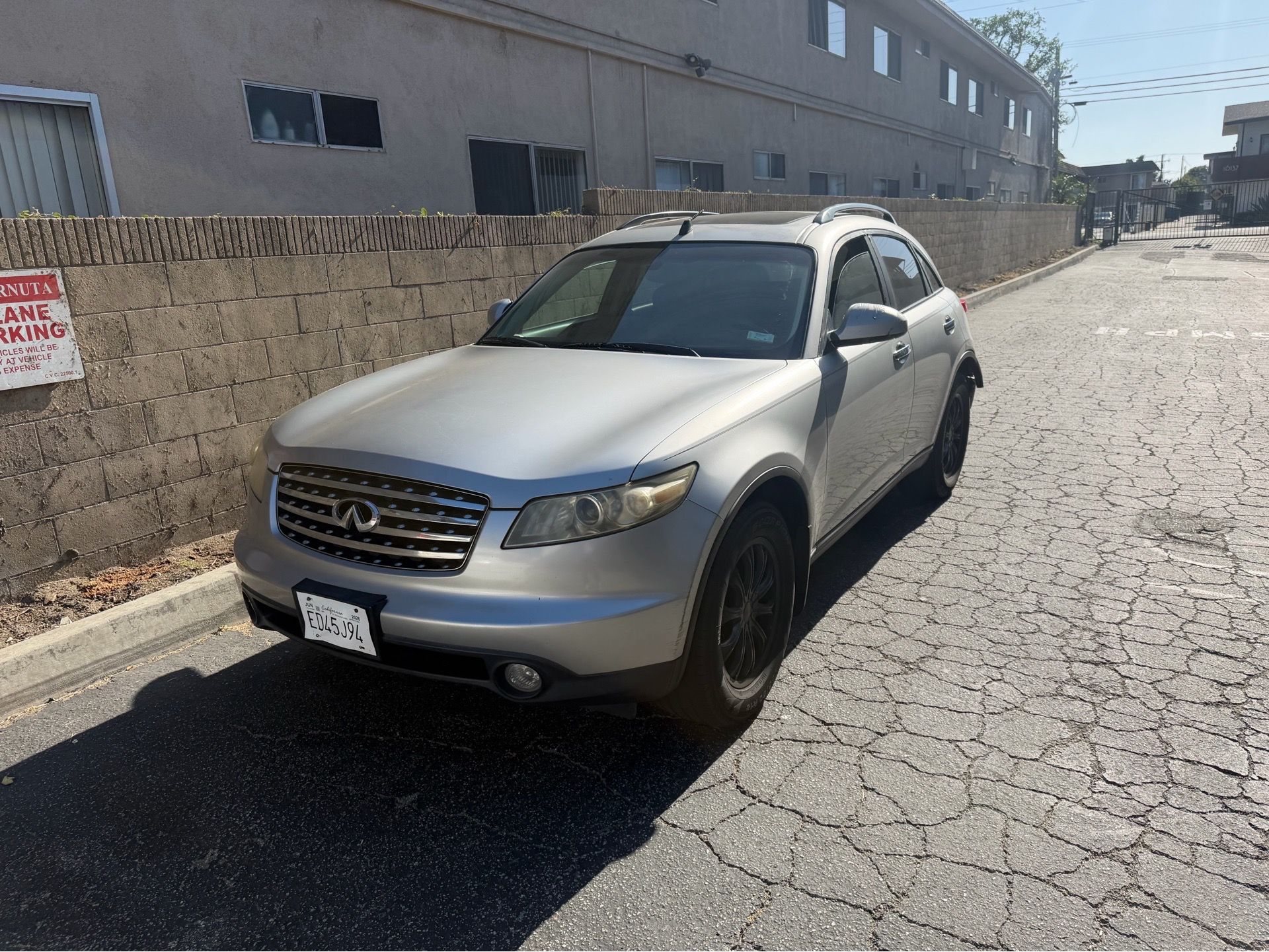 2004 Infiniti Fx35